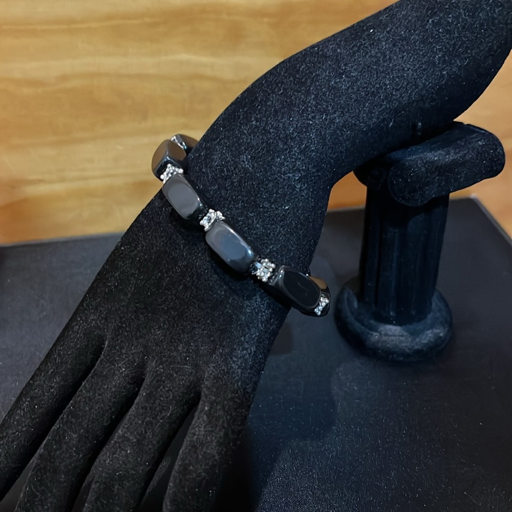 Pretty Stretch Bracelet